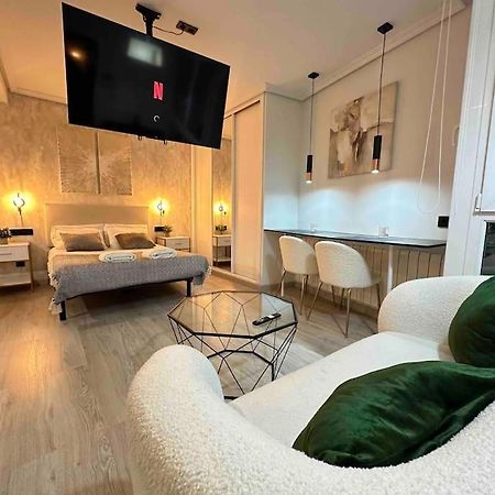 Amazing Suite, Center 比戈 外观 照片
